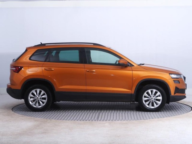 Škoda Karoq  1.5 TSI Fresh