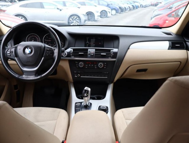BMW X3  sDrive18d 