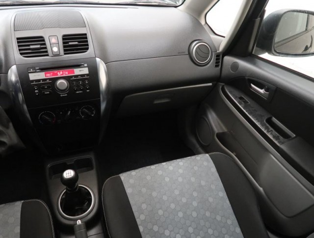 Suzuki SX4  1.6 VVT GL/AC