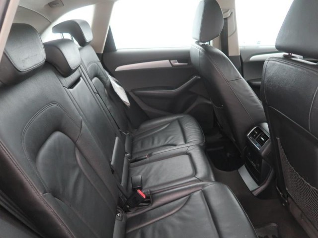 Audi Q5  3.0 TDI S line