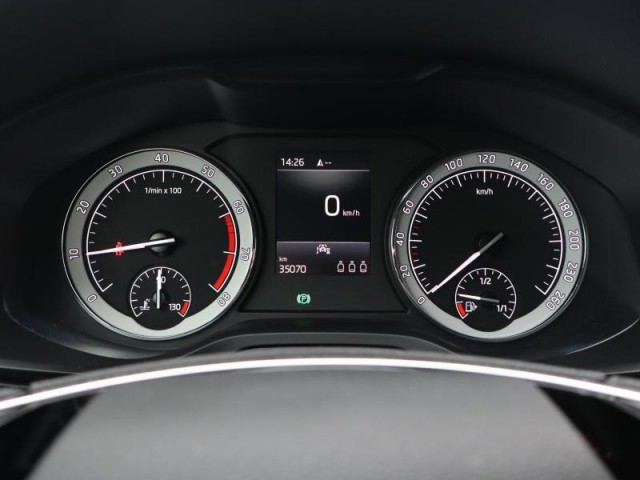 Škoda Karoq  1.0 TSI Style