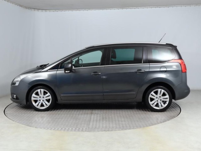 Peugeot 5008  2.0 HDI 