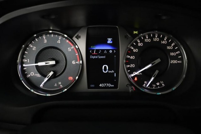 Toyota Hilux  2.8 D-4D 