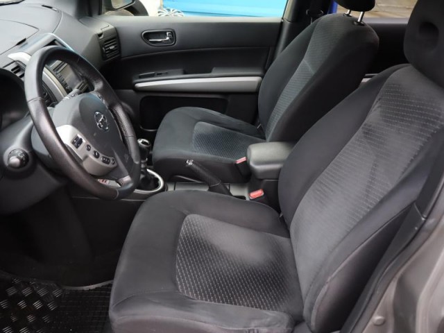 Nissan X-Trail  2.0 dCi 
