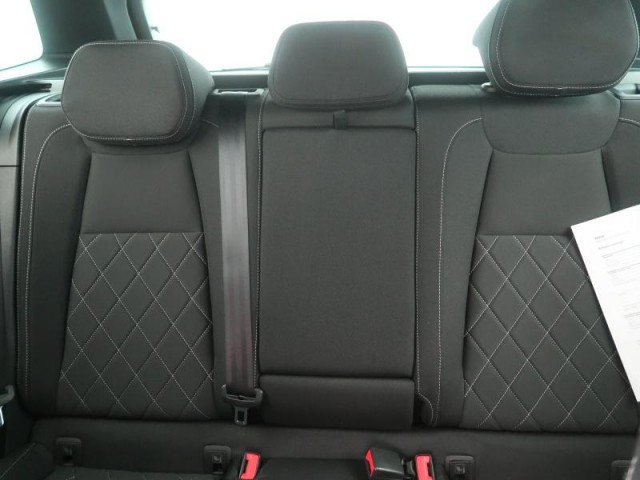 Škoda Karoq  1.5 TSI Sportline