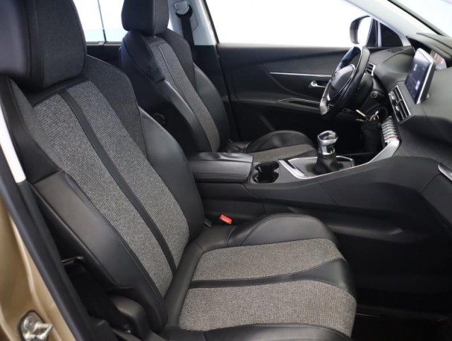 Peugeot 5008  PureTech 130 Allure