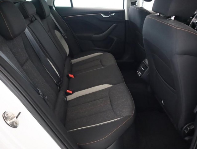 Škoda Kamiq  1.0 TSI 