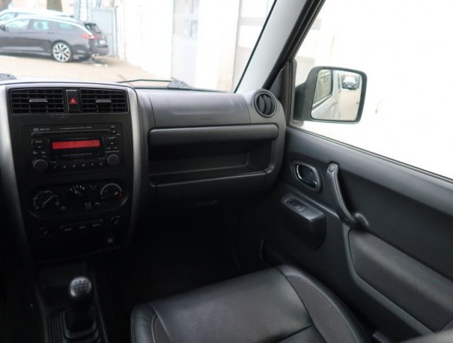 Suzuki Jimny  1.3 16V 