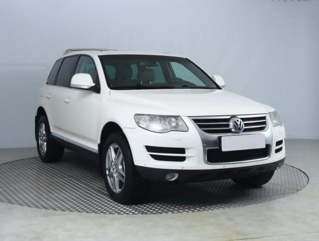 Volkswagen Touareg  3.0 TDI 
