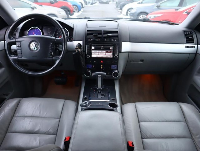 Volkswagen Touareg  3.0 TDI 