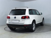 Volkswagen Touareg  3.0 TDI 