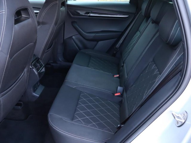 Škoda Karoq  1.5 TSI Sportline