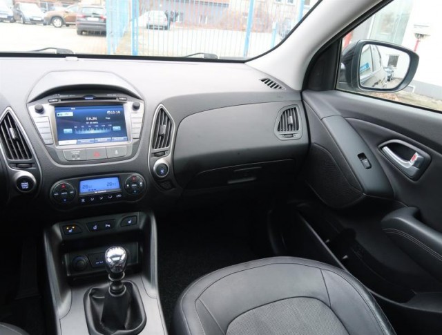 Hyundai ix35  2.0 CRDi 