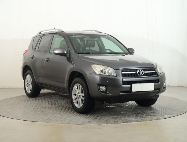 Toyota RAV 4  2.0 VVT-i 