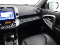 Toyota RAV 4  2.0 VVT-i 