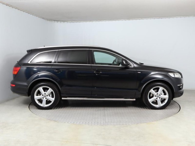 Audi Q7  3.0 TDI S-Line