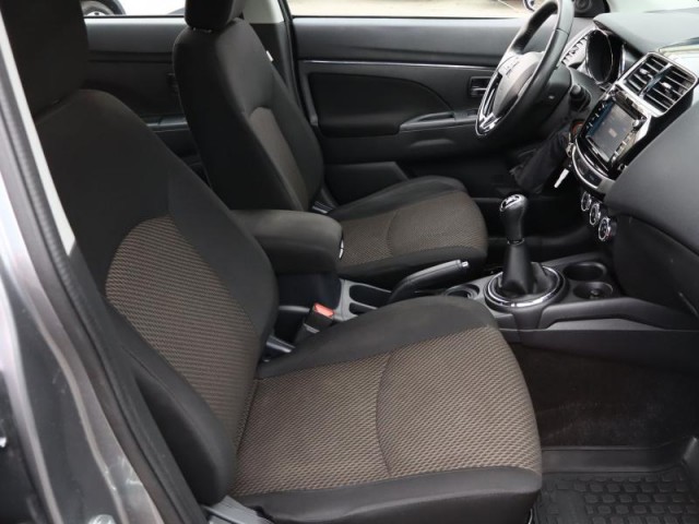 Mitsubishi ASX  1.6 MIVEC 