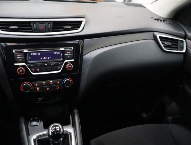 Nissan Qashqai  1.2 DIG-T 
