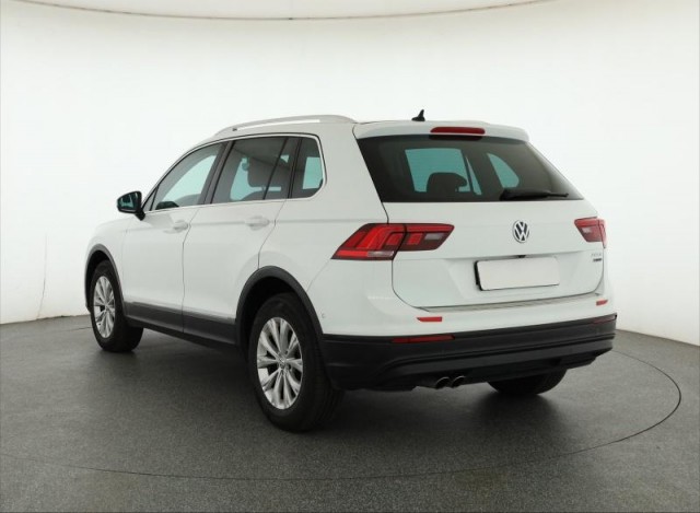 Volkswagen Tiguan  2.0 TSI Comfortline