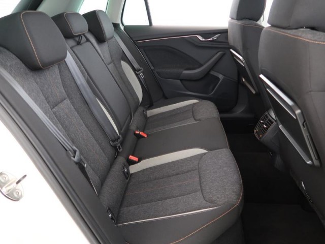 Škoda Kamiq  1.0 TSI Style