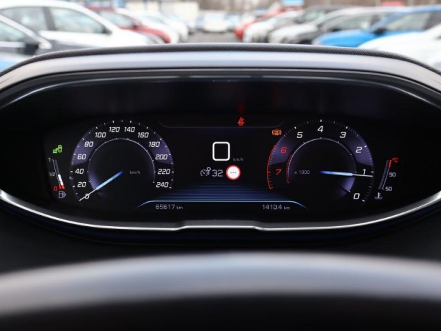 Peugeot 3008  1.2 PureTech 