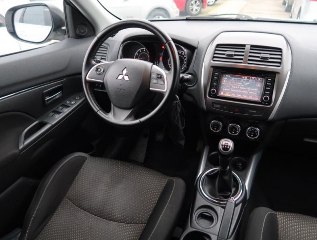 Mitsubishi ASX  1.6 MIVEC Inform