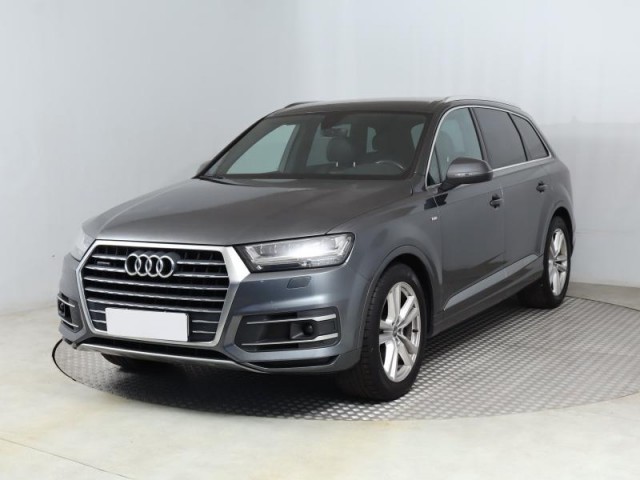 Audi Q7  3.0 TDI S-Line