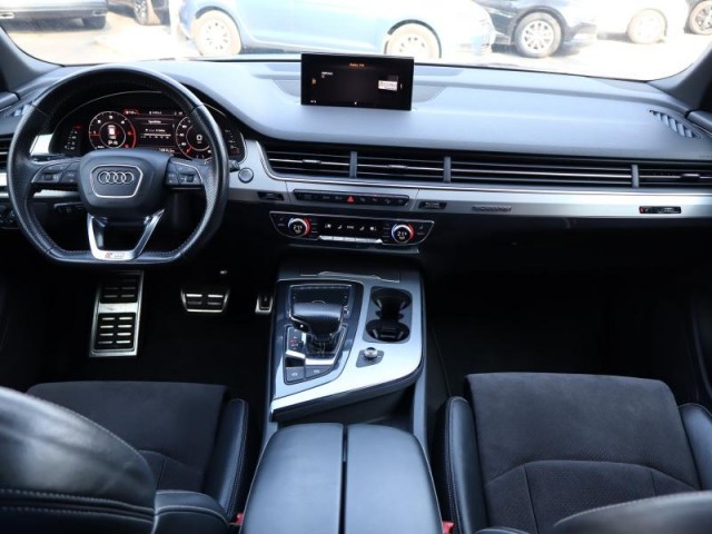 Audi Q7  3.0 TDI S-Line