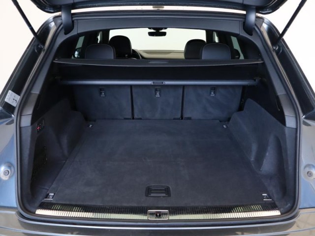 Audi Q7  3.0 TDI S-Line