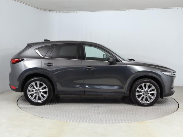 Mazda CX-5  2.5 Skyactiv-G Revolution TOP