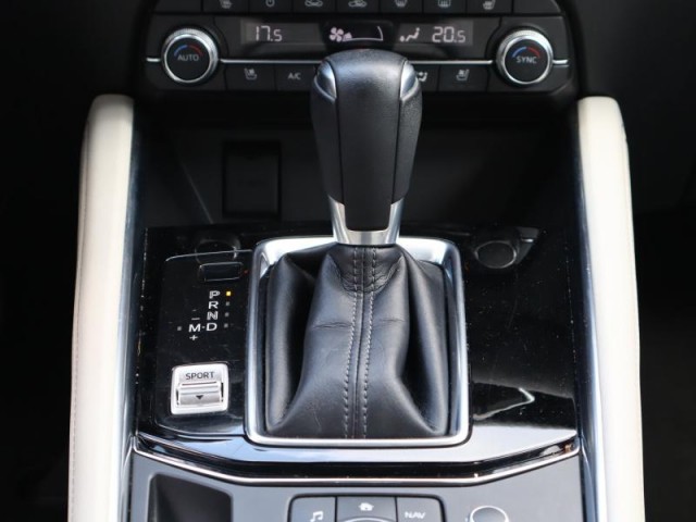 Mazda CX-5  2.5 Skyactiv-G Revolution TOP