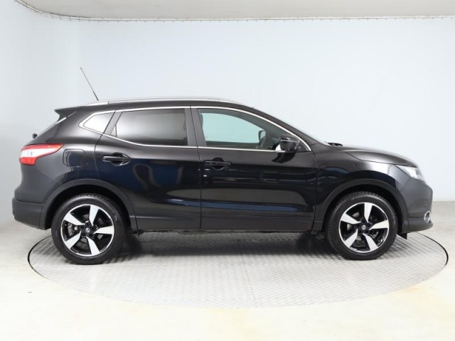 Nissan Qashqai  1.2 DIG-T 