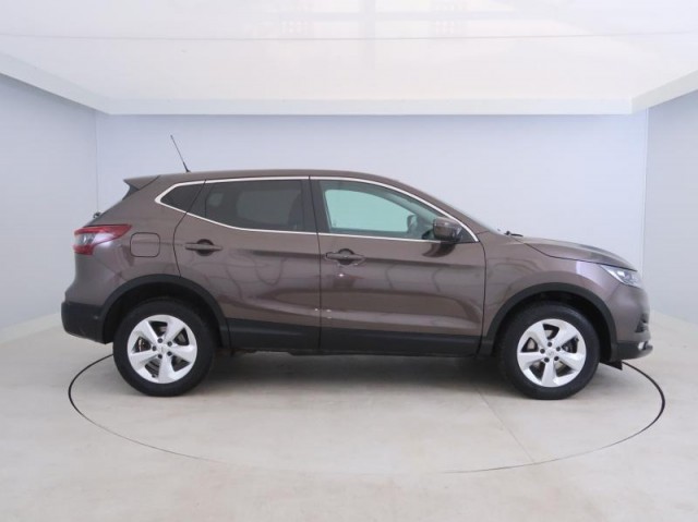 Nissan Qashqai  1.3 DIG-T Acenta
