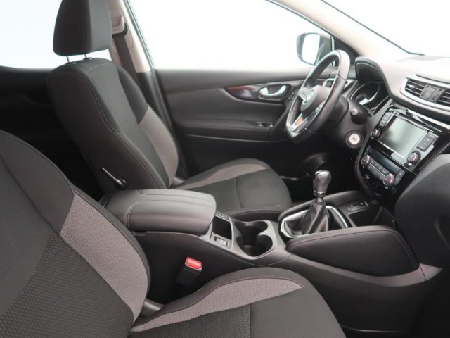 Nissan Qashqai  1.3 DIG-T Acenta