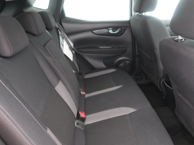 Nissan Qashqai  1.3 DIG-T Acenta