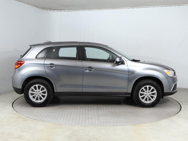 Mitsubishi ASX  1.6 MIVEC 