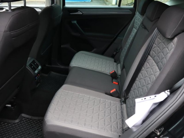 Volkswagen Tiguan  1.5 TSI 