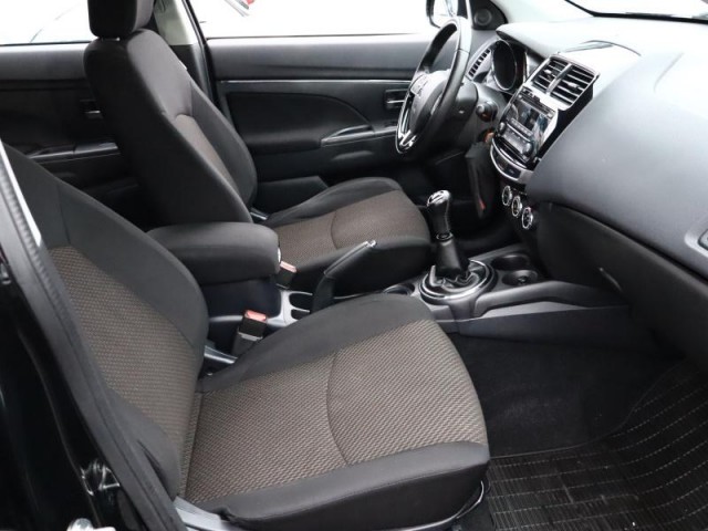 Mitsubishi ASX  1.6 MIVEC Invite