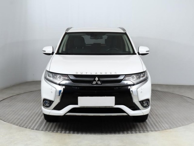 Mitsubishi Outlander  2.0 PHEV 