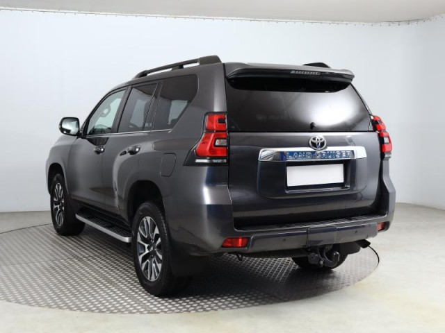 Toyota Land Cruiser  2.8 D-4D 