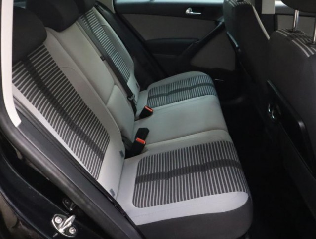 Volkswagen Tiguan  2.0 TDI 