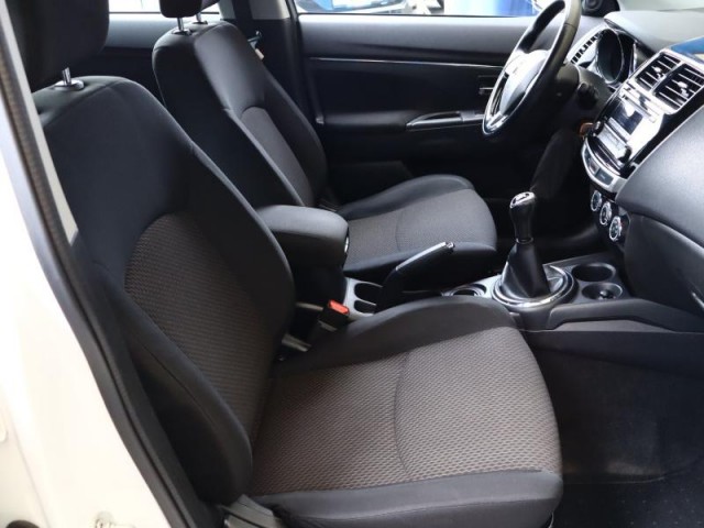 Mitsubishi ASX  1.6 MIVEC 