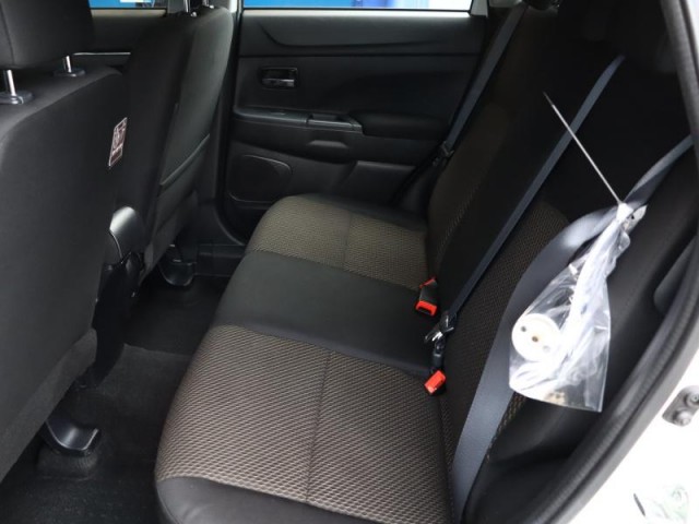 Mitsubishi ASX  1.6 MIVEC 