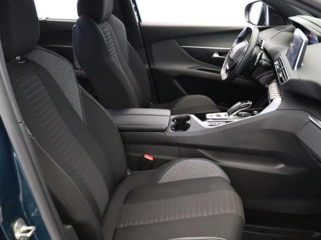 Peugeot 5008  1.5 BlueHDi 