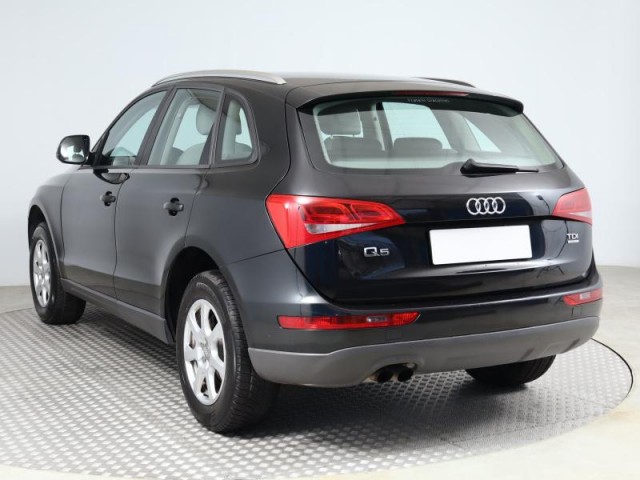 Audi Q5  2.0 TDI 