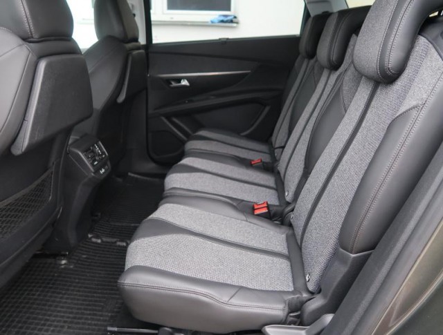 Peugeot 5008  PureTech 130 