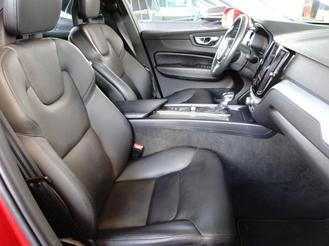 Volvo XC60  D4 AWD Momentum