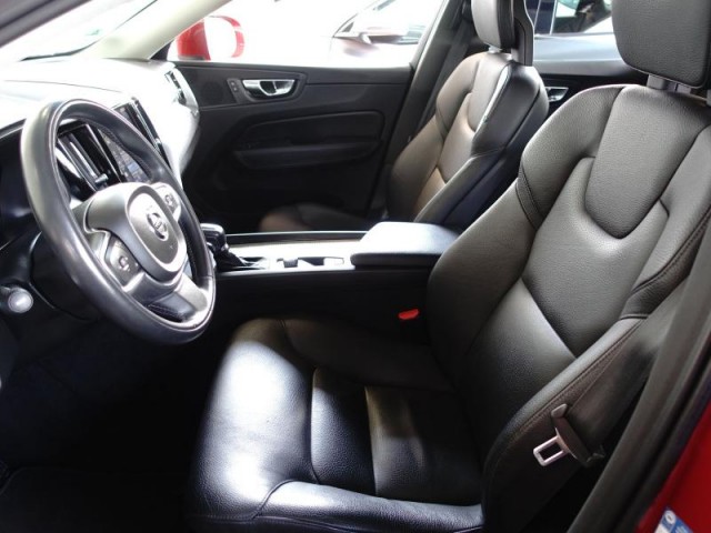 Volvo XC60  D4 AWD Momentum