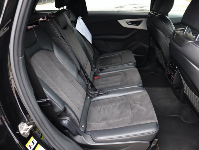 Audi Q7  50 TDI S-Line