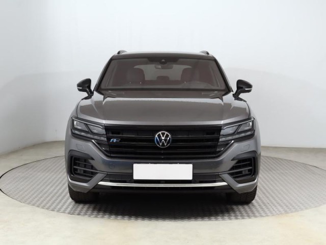 Volkswagen Touareg  3.0 TDI R-Line
